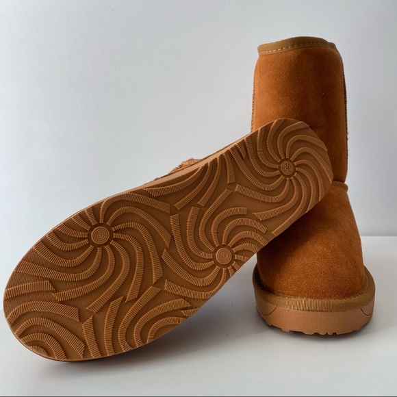 Boots for winter - Picture 3 of 6